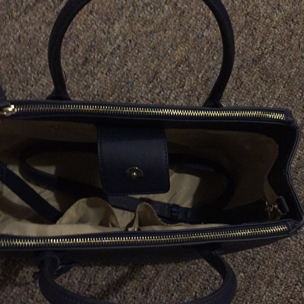 New York and Company Purse & Wallet - Picture 6 of 6